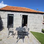 Casas Do Campo Da Moita