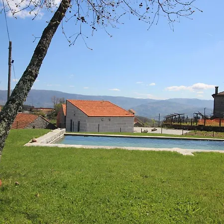 Casas Do Campo Da Moita 农家乐 *