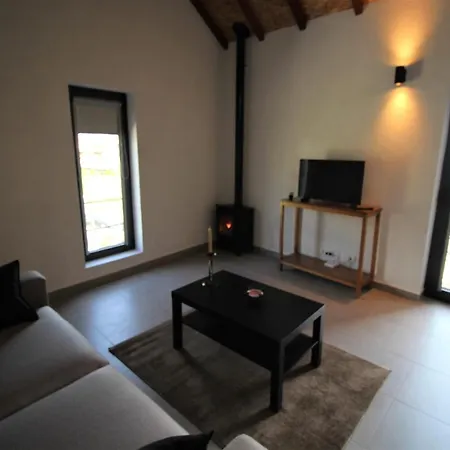 Casas Do Campo Da Moita *