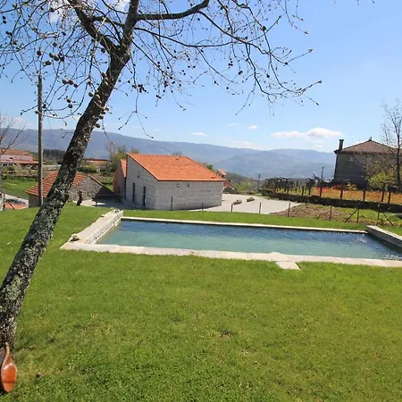Casas Do Campo Da Moita *