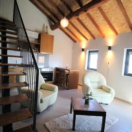 Casas Do Campo Da Moita