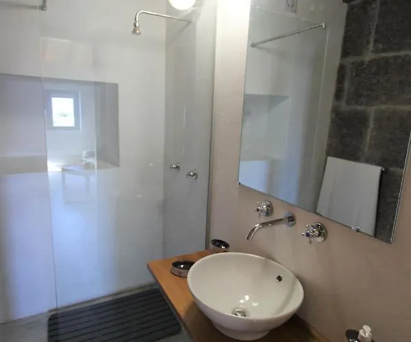 Casas Do Campo Da Moita * Baião