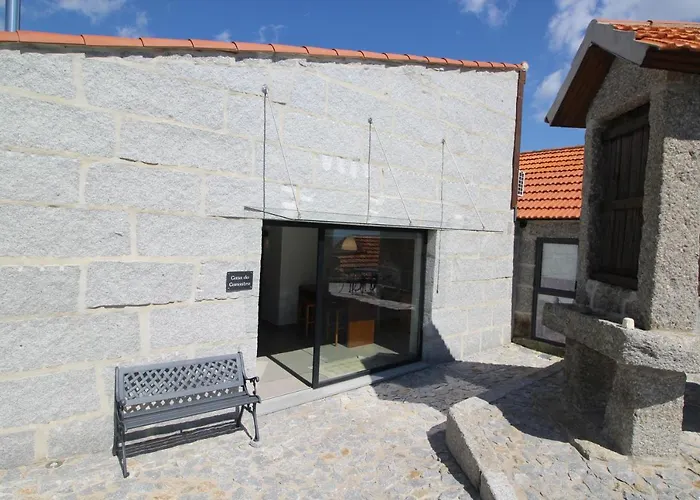 Casas Do Campo Da Moita *