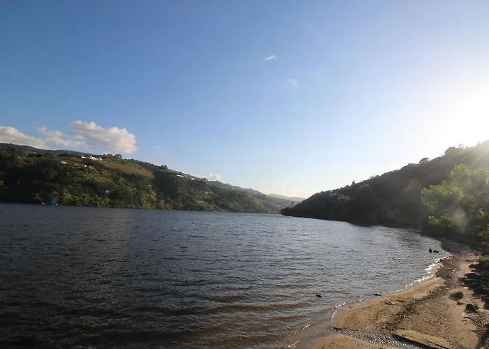 Casas Do Campo Da Moita Baião