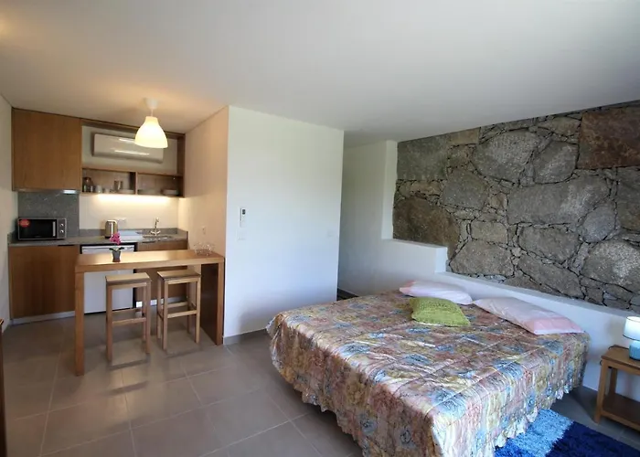 Casas Do Campo Da Moita