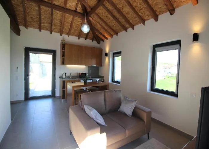 Casas Do Campo Da Moita