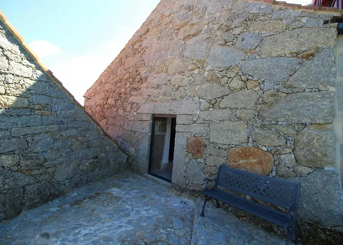 Casas Do Campo Da Moita Baião