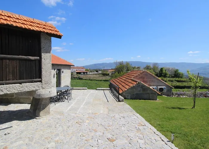 Casas Do Campo Da Moita *