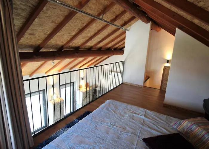 Casas Do Campo Da Moita * Baião